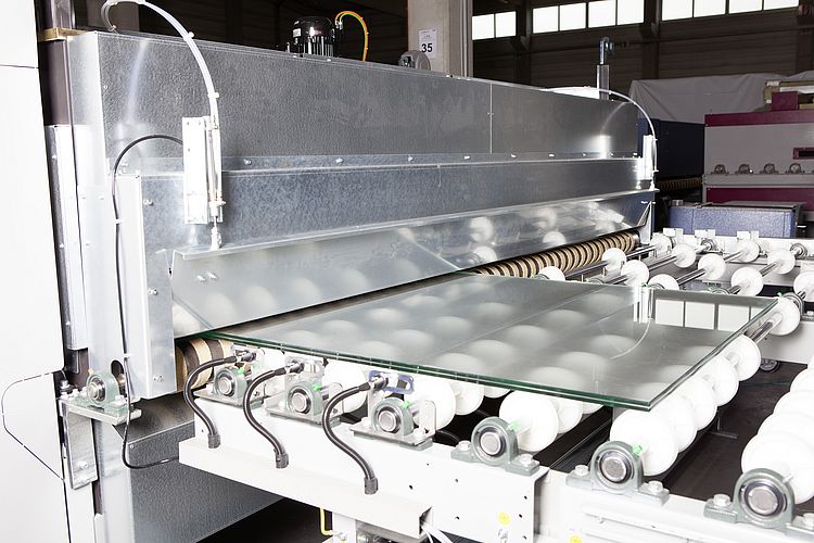 LiSEC fornisce la prima linea di laminazione prodotta in Austria con
